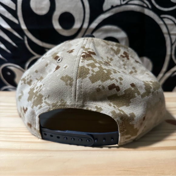 Boston Red Sox Marine Military Camo Edition MLB Official New Era Snap Back Hat - Picture 3 of 6